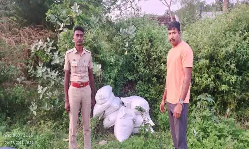 பொள்ளாச்சியில் 500 கிலோ ரேஷன் அரிசி பறிமுதல்