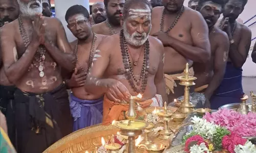 வல்லபை அய்யப்பன் கோவிலில் சிறப்பு பூஜை