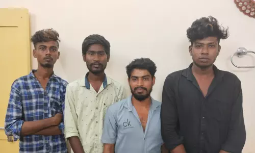 மீன்பிடி தொழிலாளியை ஆட்டோவில் கடத்தி சென்று தாக்குதல் மீன்பிடி தொழிலாளியை ஆட்டோவில் கடத்தி சென்று தாக்குதல்