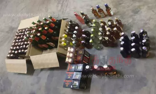 பொள்ளாச்சியில் மது விற்ற 3 பேர் கைது-127 மதுபாட்டில்கள் பறிமுதல்