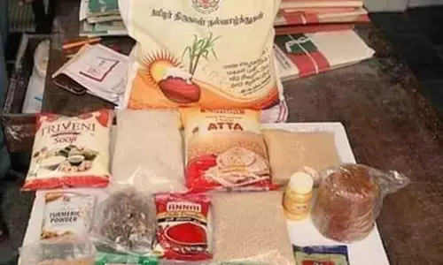 பொங்கல் பரிசு தொகுப்பா?   ரொக்கப் பணமா?