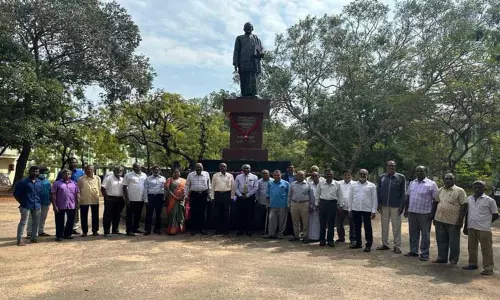 ஆதித்தனார் கல்லூரியில்முன்னாள் மாணவர்கள் சந்திப்பு ஆதித்தனார் கல்லூரியில்முன்னாள் மாணவர்கள் சந்திப்பு