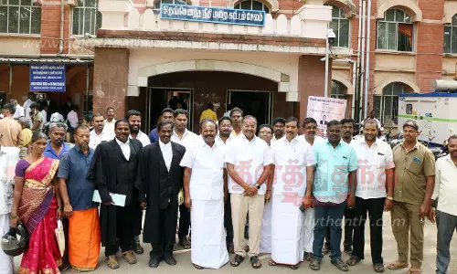 சாலைமறியல் வழக்கு: சேலம் கோர்ட்டில் அருள் எம்.எல்.ஏ. உள்பட பா.ம.க. நிர்வாகிகள் ஆஜர்