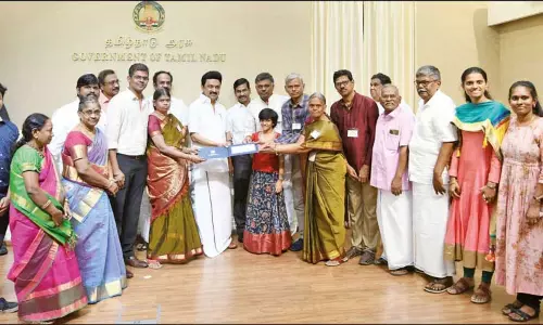 டெல்லி பல்கலைக்கழக தமிழ் துறைக்கு ரூ.5 கோடி: முதல்-அமைச்சர் மு.க.ஸ்டாலின் வழங்கினார்