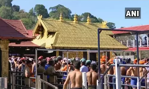 சபரிமலையில் மண்டல பூஜையன்று பக்தர்கள் தரிசனம் செய்ய கட்டுப்பாடு: 40 ஆயிரம் பேருக்கு மட்டுமே அனுமதி
