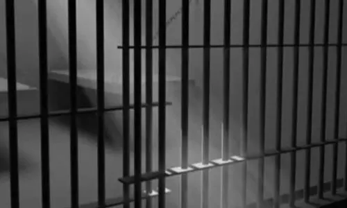 கணவர்-மாமியாருக்கு சிறை தண்டனை