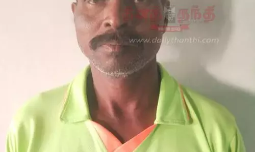 டி.என்.பாளையம் அருகே வெவ்வேறு இடங்களில் மொபட் திருடிய 2 பேர் கைது டி.என்.பாளையம் அருகே வெவ்வேறு இடங்களில் மொபட் திருடிய 2 பேர் கைது