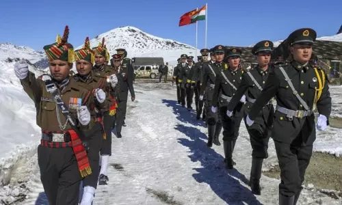 17-வது முறையாக நடந்த இந்திய-சீன பேச்சுவார்த்தை குறித்து கூட்டறிக்கை வெளியீடு 17-வது முறையாக நடந்த இந்திய-சீன பேச்சுவார்த்தை குறித்து கூட்டறிக்கை வெளியீடு