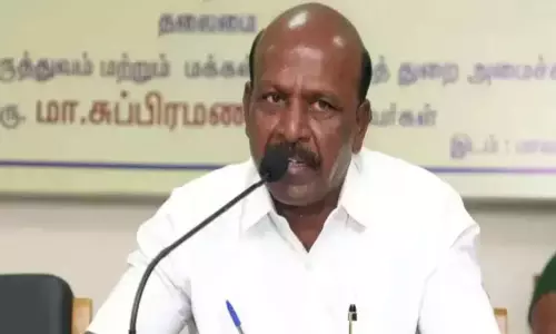 வெளிநாட்டு பயணிகளுக்கு நாளை முதல் கொரோனா பரிசோதனை - அமைச்சர் மா.சுப்பிரமணியன் தகவல் வெளிநாட்டு பயணிகளுக்கு நாளை முதல் கொரோனா பரிசோதனை - அமைச்சர் மா.சுப்பிரமணியன் தகவல்