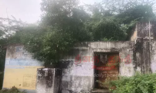 சேதமடைந்த சுகாதார வளாகம் சீரமைக்கப்படுமா?