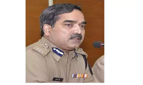 உயர் அதிகாரிகளுடன், போலீஸ் கமிஷனர் ஆலோசனை உயர் அதிகாரிகளுடன், போலீஸ் கமிஷனர் ஆலோசனை