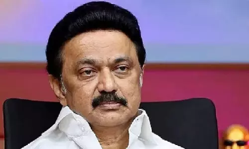 தேனி: குமுளி மலைச்சாலையில் கார் கவிழ்ந்து 8 பேர் உயிரிழப்பு - நிவாரணம் அறிவிப்பு