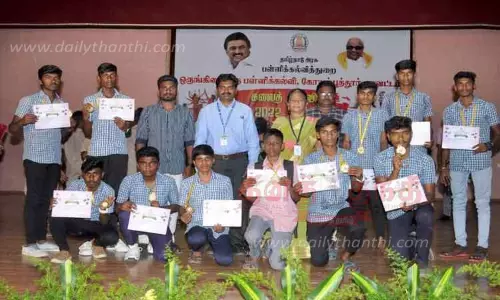 மாநில கலைத்திருவிழா போட்டிக்கு  வால்பாறை அரசு பள்ளி மாணவர்கள் தேர்வு