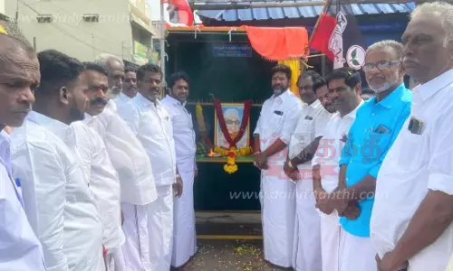 எம்.ஜி.ஆர். நினைவு தினம் அனுசரிப்பு