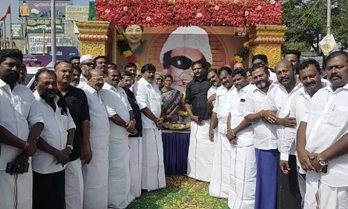 எம்.ஜி.ஆர்.நினைவு நாள்