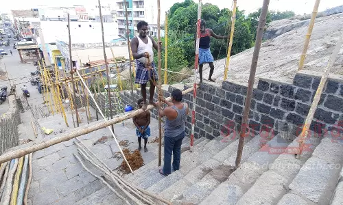 நாமக்கல் அரங்கநாதர் கோவிலில் பந்தல் அமைக்கும் பணி தொடங்கியது