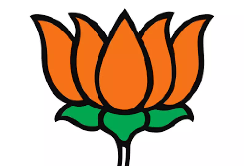 கொரோனா தொற்று காலத்தில் சொகுசு ஓட்டலில் தங்குவதற்கு மாநகராட்சி அதிகாரிகள் ரூ.35 கோடி செலவு- பா.ஜனதா எம்.எல்.ஏ. குற்றச்சாட்டு கொரோனா தொற்று காலத்தில் சொகுசு ஓட்டலில் தங்குவதற்கு மாநகராட்சி அதிகாரிகள் ரூ.35 கோடி செலவு- பா.ஜனதா எம்.எல்.ஏ. குற்றச்சாட்டு