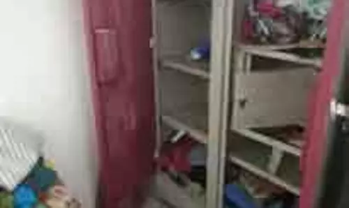 ஐ.டி. நிறுவன அதிகாரி வீட்டில் 37 பவுன் நகை, பணம் திருட்டு