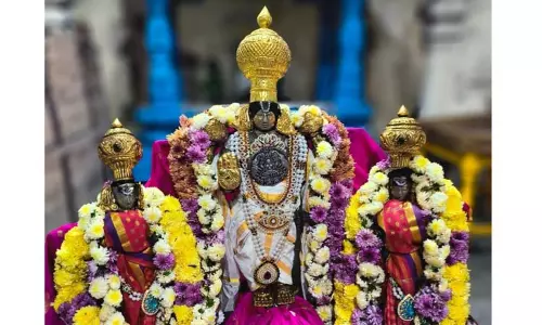 ரங்கநாதர் கோவிலில் பகல் பத்து 4-ம் நாள் உற்சவம் ரங்கநாதர் கோவிலில் பகல் பத்து 4-ம் நாள் உற்சவம்