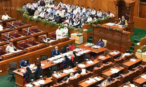 தன்னை புறக்கணிக்கும் விவகாரத்தை உரிமை குழுவுக்கு அனுப்ப வேண்டும்; சட்டசபையில் காங்கிரஸ் உறுப்பினர் வலியுறுத்தல்