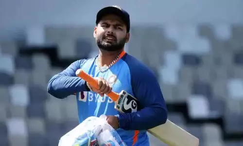 இலங்கைக்கு எதிரான தொடரில் ரிஷப் பண்ட் இடம்பெறாதது குறித்து கிரிக்கெட் விமர்சகர் ஹர்ஷா போக்ளேவின் கருத்து...!