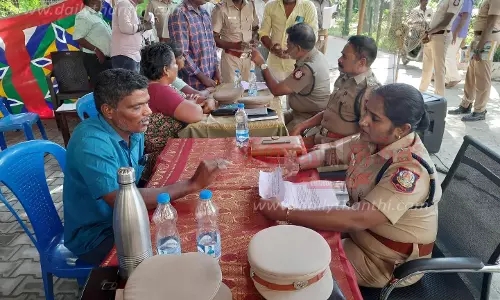 ராணிப்பேட்டை மாவட்ட போலீஸ் சூப்பிரண்டு அலுவலகத்தில் மக்கள் குறைதீர்வு கூட்டம்