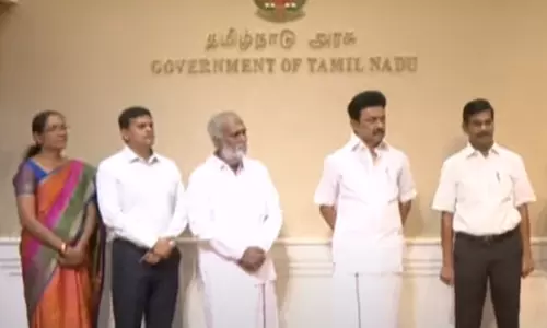 தமிழகத்தில் மேலும் 3 கோவில்களில் முழுநேர அன்னதான திட்டம் - முதல்-அமைச்சர் மு.க.ஸ்டாலின் தொடங்கி வைத்தார் தமிழகத்தில் மேலும் 3 கோவில்களில் முழுநேர அன்னதான திட்டம் - முதல்-அமைச்சர் மு.க.ஸ்டாலின் தொடங்கி வைத்தார்