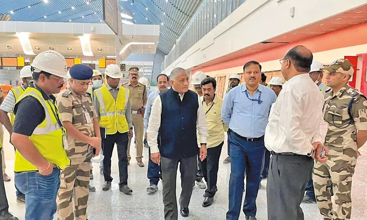 சென்னை விமான நிலைய புதிய முனையத்தில் மத்திய மந்திரி வி.கே.சிங் ஆய்வு