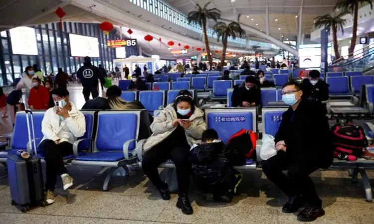 சீனாவில் தினசரி பலி 9 ஆயிரம் எதிரொலி; கொரோனா கட்டுப்பாடுகளை விதித்தது அமெரிக்கா