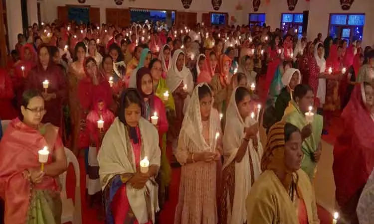 ஆங்கில புத்தாண்டையொட்டி தேவாலயங்களில் சிறப்பு பிரார்த்தனை