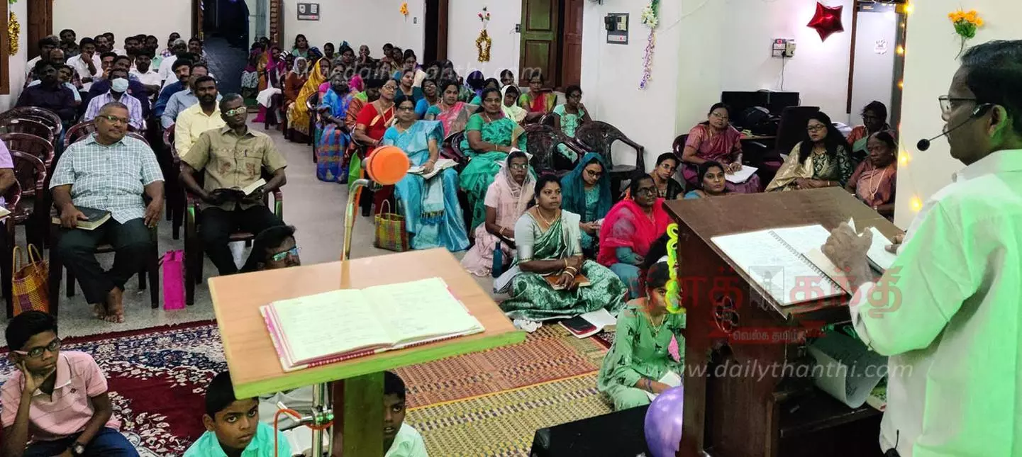 ஆங்கில புத்தாண்டையொட்டிதேவாலயங்களில் சிறப்பு பிரார்த்தனை