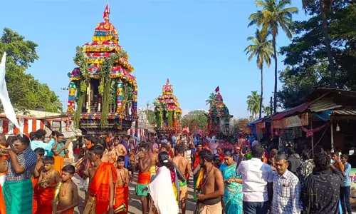 குற்றாலம் குற்றாலநாத சுவாமி கோவிலில் திருவாதிரை தேரோட்டம்