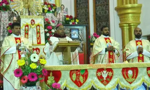 தேவாலயங்களில் சிறப்பு பிரார்த்தனை