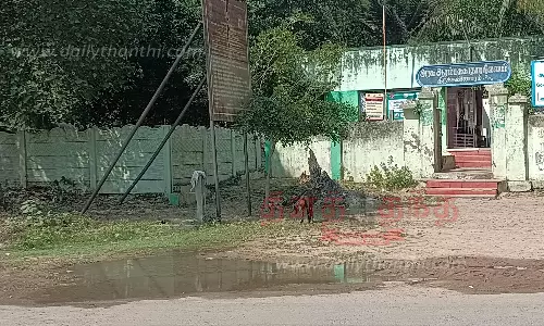 குழாய் உடைந்து வீணாகும் குடிநீர்