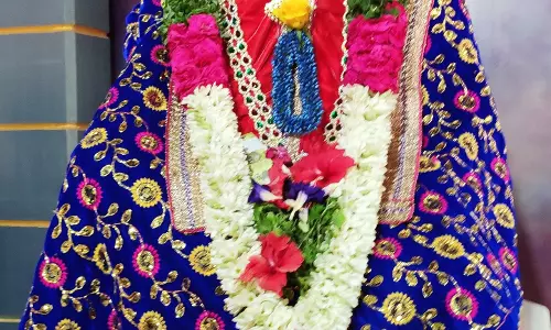 ஆங்கில புத்தாண்டையொட்டிசாய்பாபா கோவிலில் அன்னதானம்ராமலிங்கம் எம்.எல்.ஏ. தொடங்கி வைத்தார்