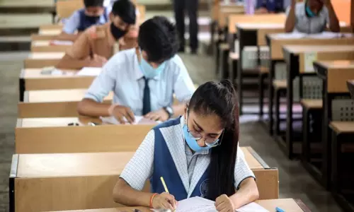 கடும் குளிர் காரணமாக லக்னோவில் பள்ளிகள் 10 மணி முதல் மதியம் 2 மணி வரை செயல்படும் என அறிவிப்பு