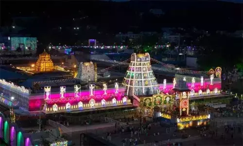 திருப்பதியில் சொர்க்கவாசல் தரிசனத்தை காண லட்சக்கணக்கில் குவிந்த பக்தர்கள்