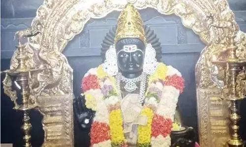 காஞ்சீபுரம் ராஜகுபேரர் கோவிலில் கலசபூஜை