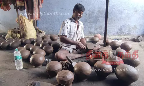 பொங்கல் பண்டிகை நெருங்குவதால் கோதவாடி குளத்தில் களிமண் அள்ள அனுமதி வழங்கப்படுமா?- மண்பாண்ட தொழிலாளர்கள் எதிர்பார்ப்பு