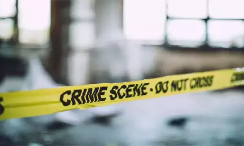 காதலுக்கு எதிர்ப்பு தெரிவித்த தாய் படுகொலைகாதலனுடன் சேர்ந்து மகள் வெறிச்செயல் காதலுக்கு எதிர்ப்பு தெரிவித்த தாய் படுகொலைகாதலனுடன் சேர்ந்து மகள் வெறிச்செயல்