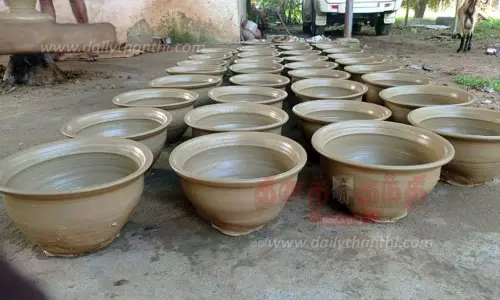 நெருங்கும் பொங்கல் பண்டிகை: குமரியில் மண் பானை தயாரிக்கும் பணி தீவிரம்