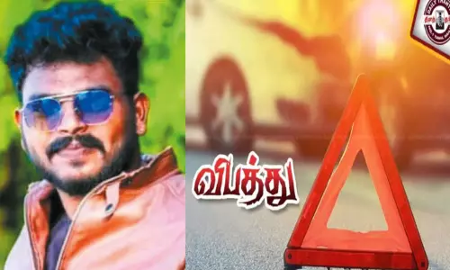 லாரி-மோட்டார் சைக்கிள் மோதல்; செல்போன் கம்பெனி ஊழியர் பலி