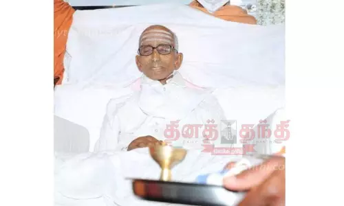 சித்தேஸ்வர் சுவாமி உடல் தகனம்