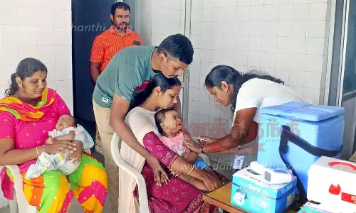 போலியோ தடுப்பூசி முகாம் போலியோ தடுப்பூசி முகாம்