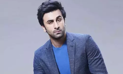 அர்ஜுன் ரெட்டி பட இயக்குனருடன் இணைந்த ரன்பீர் கபூர்.. கவனம் ஈர்க்கும் போஸ்டர்..