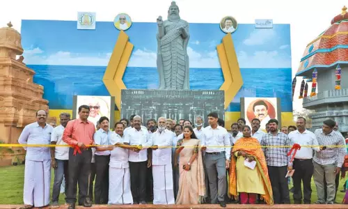 சென்னை தீவுத்திடலில் சுற்றுலா பொருட்காட்சி தொடங்கியது சென்னை தீவுத்திடலில் சுற்றுலா பொருட்காட்சி தொடங்கியது