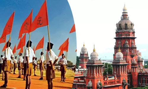 ஆர்எஸ்எஸ் அணிவகுப்பு தொடர்பான வழக்கு - தமிழ்நாடு அரசு, காவல்துறை பதிலளிக்க சென்னை ஐகோர்ட்டு உத்தரவு ஆர்எஸ்எஸ் அணிவகுப்பு தொடர்பான வழக்கு - தமிழ்நாடு அரசு, காவல்துறை பதிலளிக்க சென்னை ஐகோர்ட்டு உத்தரவு