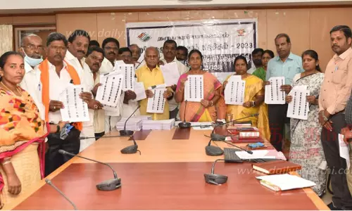 இறுதி வாக்காளர் பட்டியல் வெளியீடு:5 தொகுதிகளில் 12.36 லட்சம் வாக்காளர்கள்பெண்களை விட ஆண்களே அதிகம் இறுதி வாக்காளர் பட்டியல் வெளியீடு:5 தொகுதிகளில் 12.36 லட்சம் வாக்காளர்கள்பெண்களை விட ஆண்களே அதிகம்
