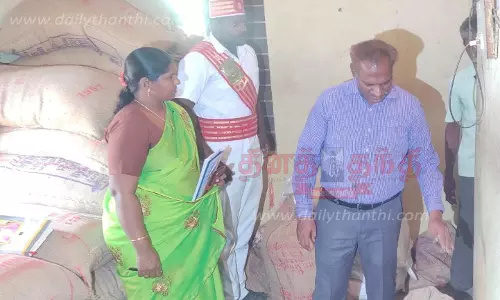 ரேஷன் கடைகளில் கலெக்டர் ஆய்வு