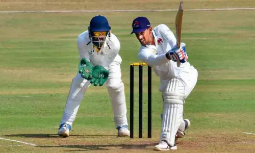 ரஞ்சி கிரிக்கெட்: மும்பைக்கு எதிரான ஆட்டத்தில் தமிழக அணி 380 ரன்கள் சேர்ப்பு